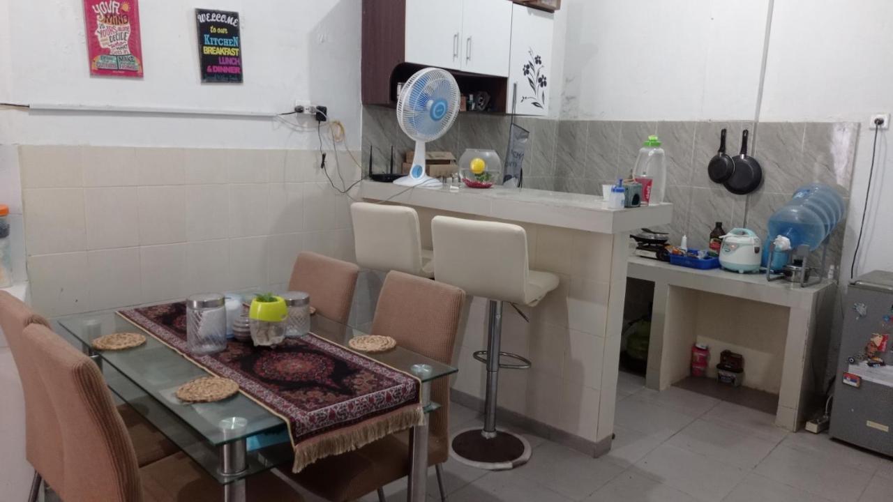 Neny'S Homestay Saba Exteriör bild